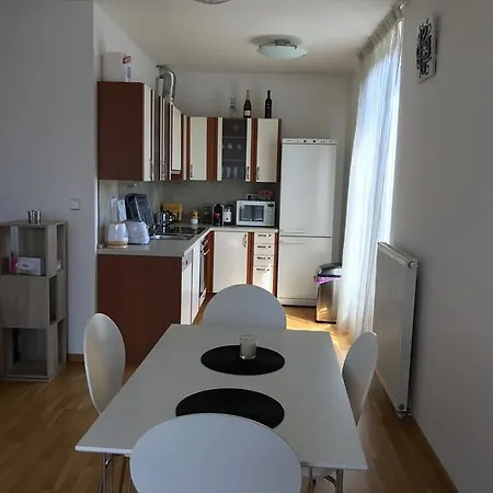 Modern Riegrovy Sady Rezidence * Prag